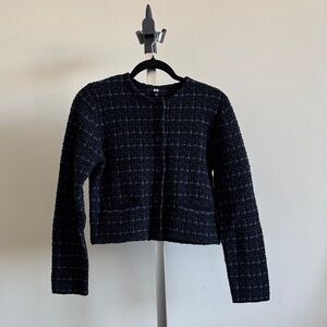 Uniqlo cropped knit cardigan with pockets